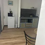 Liro Apartmán Genovés